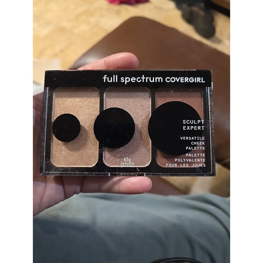 Covergirl Full Spectrum Sculpt Expert Versatile Cheek Palette FS200 Bronze Flame